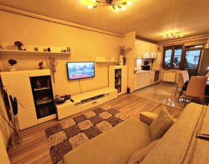 Vand apartament 2 camere la cheie + parcare, Floresti - Sesul de sus 