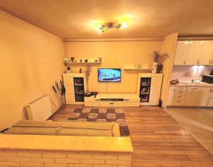 Vand apartament 2 camere la cheie + parcare, Floresti - Sesul de sus 