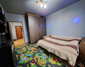 Apartament 3 Camere + Parcare, Floresti