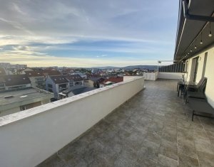 Apartament Superb cu 3 camere Tip Penthouse cu Panorama Spre Oras