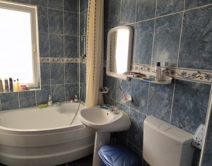 Apartament cu doua camere, finisat, strada Eroilor, Floresti