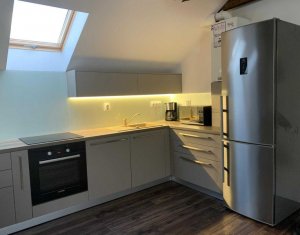 Apartament 3 camere la mansarda, cartier Borhanci, zona accesibila