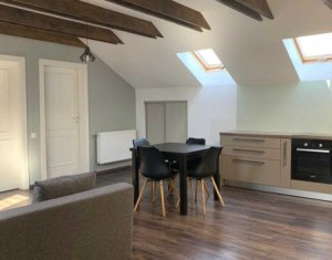 Apartament 3 camere la mansarda, cartier Borhanci, zona accesibila