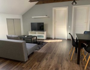 Apartament 3 camere la mansarda, cartier Borhanci, zona accesibila