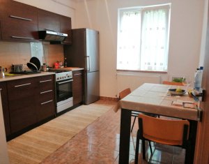 PRET REDUS! Apartament in Andrei Muresanu, 2 camere, cu parcare