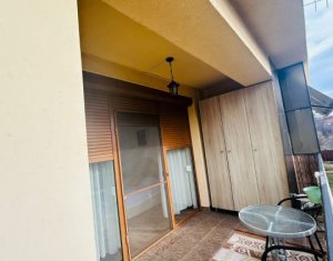Apartament deosebit cu 2 camere, la cheie, în zona de case din Florești.
