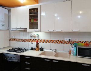 Apartament cu 3 camere, decomandat, in Manastur, zona Sirena
