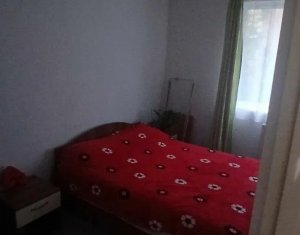 Lakás 3 szobák eladó on Floresti