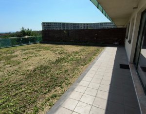 Apartament cu 3 camere in Viva City, terasa de 160 mp, cu parcare subterana