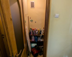 Apartament cu 3 camere, decomandat, 68 mp, zona buna din Marasti