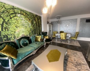 Apartament de lux, 3 camere, mobilat si utilat+garaj, Centru