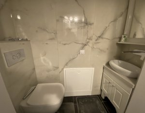Apartament de lux, 3 camere, mobilat si utilat+garaj, Centru