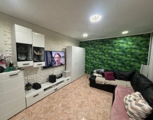 Apartament la casa in zona Andrei Muresanu, 2 camere, 60mp, decomandat
