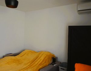 Apartament decomandat cu 3 camere, spatios si luminos, bine intretinut