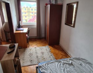 Apartament cu 2 camere, zona Piata 14 Iulie, etaj intermediar !