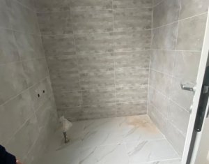 Apartament frumos si spatios, 66mp strada Florilor, Floresti 