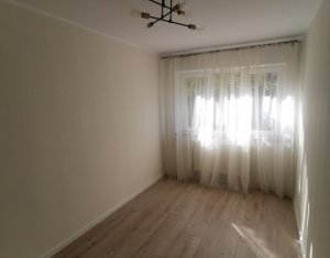  Apartament 4 camere decomandate, renovat