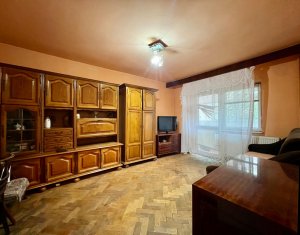 Apartament 3 camere decomandat, Pod Calvaria