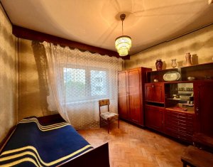 Apartament 3 camere decomandat, Pod Calvaria
