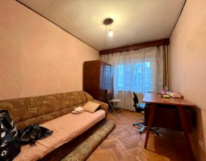 Apartament 3 camere decomandat, Pod Calvaria