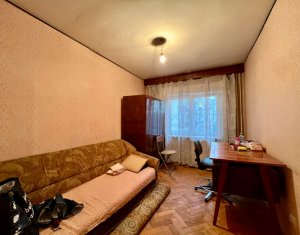 Apartament 3 camere decomandat, Pod Calvaria