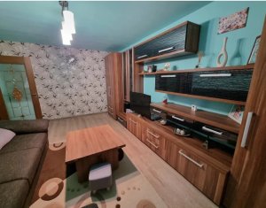 Vanzare apartament 3 camere decomandate, Intre Lacuri