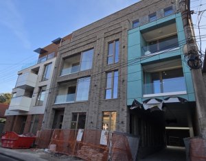 Apartament 2 camere, bloc nou, zona Spitalul Judetean si Piata Lucian Blaga !