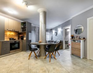 Apartament modern, 3 camere, 2 bai, parcare, 75 mp, zona Borhanci