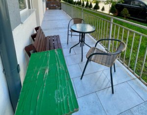 Apartament modern 3 camere, parcare, zona Vivo!