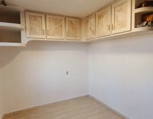 Apartament 3 camere, Plopilor, zona Platinia, renovat recent, bloc caramida
