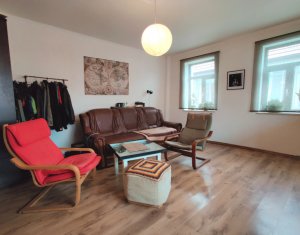 Apartament 2 camere, 80 mp, zona centrala