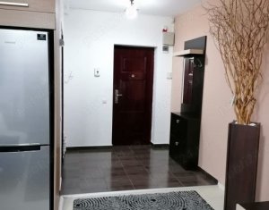 Apartamente 3 camere, parcare,  zona Eroilor