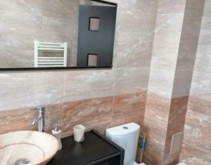 Apartamente 3 camere, parcare,  zona Eroilor