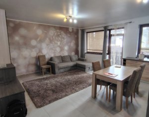 Sale apartment 3 rooms in Floresti
