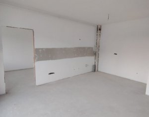 Vanzare apartament 2 camere in Floresti