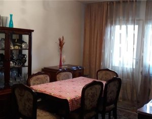 Apartament cu 4 camere decomandate, la etajul 1, in Piata Ion Mester