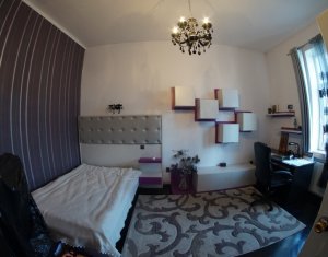 Apartament 3 camere, confort sporit, etaj intermediar, zona Horea