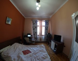 Apartament 3 camere, confort sporit, etaj intermediar, zona Horea