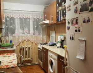 MANASTUR - Apartament cu 2 camere, decomandate, etaj 1, zona Calea Floresti