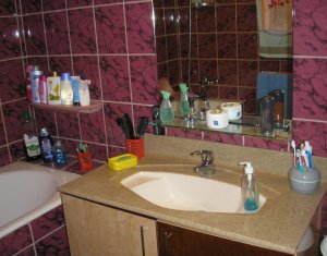 Apartament in vila, 3 cam, 110mp, garaj, boxa, Gruia cu vedere spre Baciu