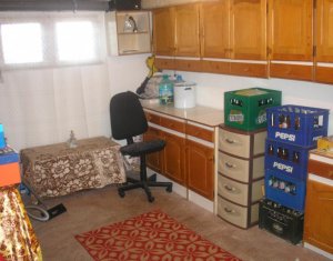 Apartament in vila, 3 cam, 110mp, garaj, boxa, Gruia cu vedere spre Baciu