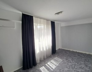 Apartament cu 3 camere, parcare inclusa, Floresti