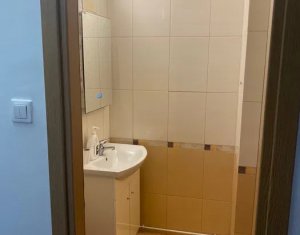 Vanzare apartament 3 camere decomandat, finisat si mobilat, cartier Marasti