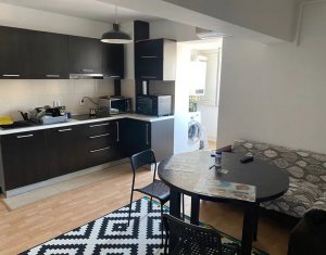 Vanzare apartament 3 camere decomandat, finisat si mobilat, cartier Marasti