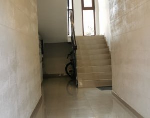 Apartament cu 3 camere spatios  finisat, mobilat, utilat, parcare, Florești