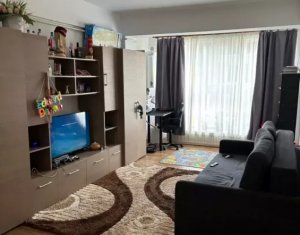 Sale apartment 2 rooms in Floresti