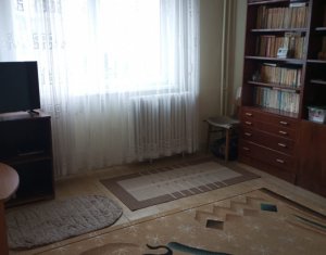 De vanzare apartament cu 3 camere, 2 bai, Calvaria
