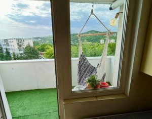 Apartament 2 camere, zona Supeco, bloc de 4 etaje, finisat si mobilat !