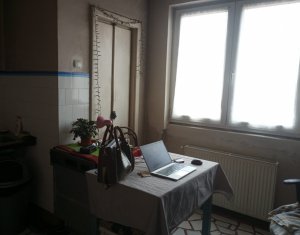 Ultracentral Apartament cu 3 camere cu suprafata construita de 117 mp