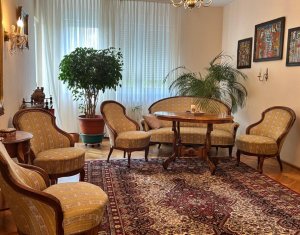 Apartament cu 3 camere 101mp, garaj, gradina, Hotel Napoca
